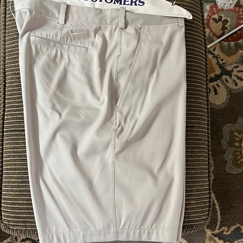 Nike Men's Light Gray Flat Front Shorts